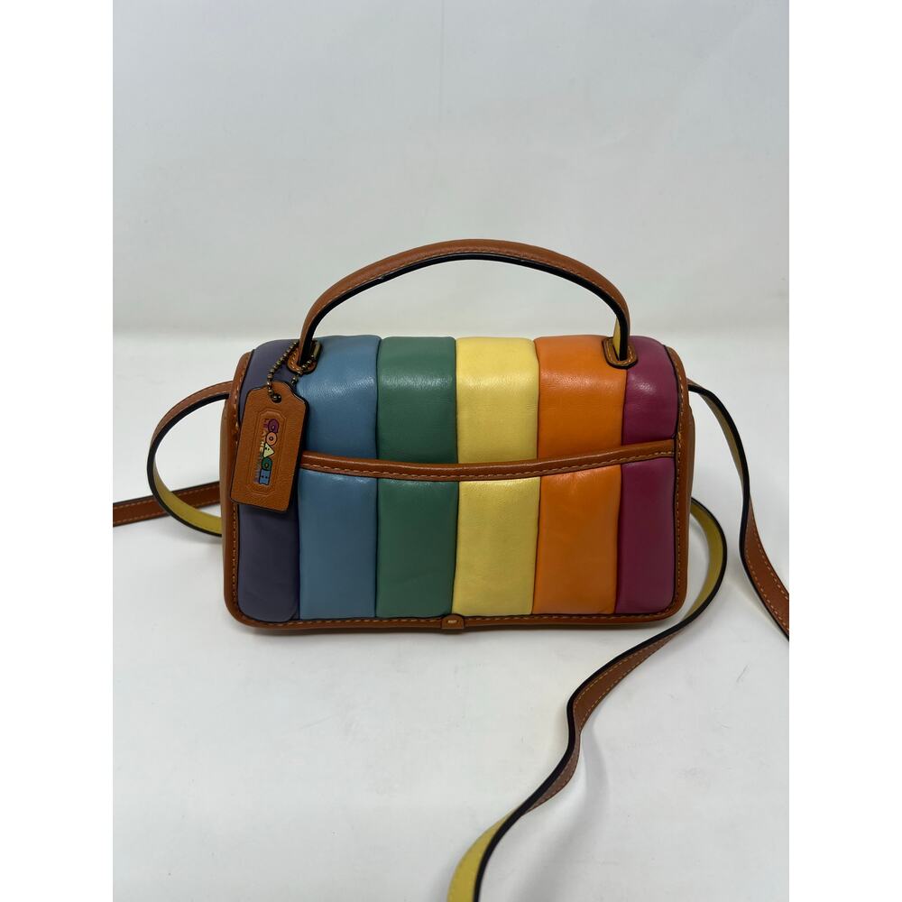 Coach Turnlock Clutch 20 with Rainbow Quilting C4700 Leather Crossbody - Picture 2 of 8